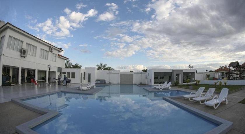 Terranova Suites Santa Cruz de La Sierra Eksteriør billede